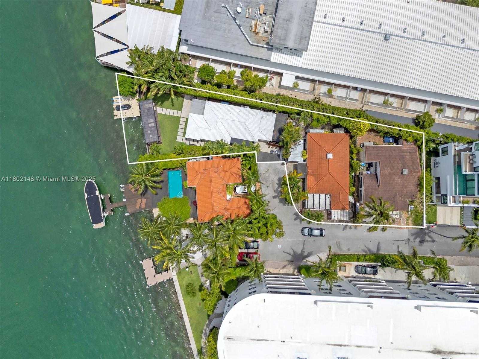 Small Image of 8 CENTURY LN, Miami Beach Number 5
