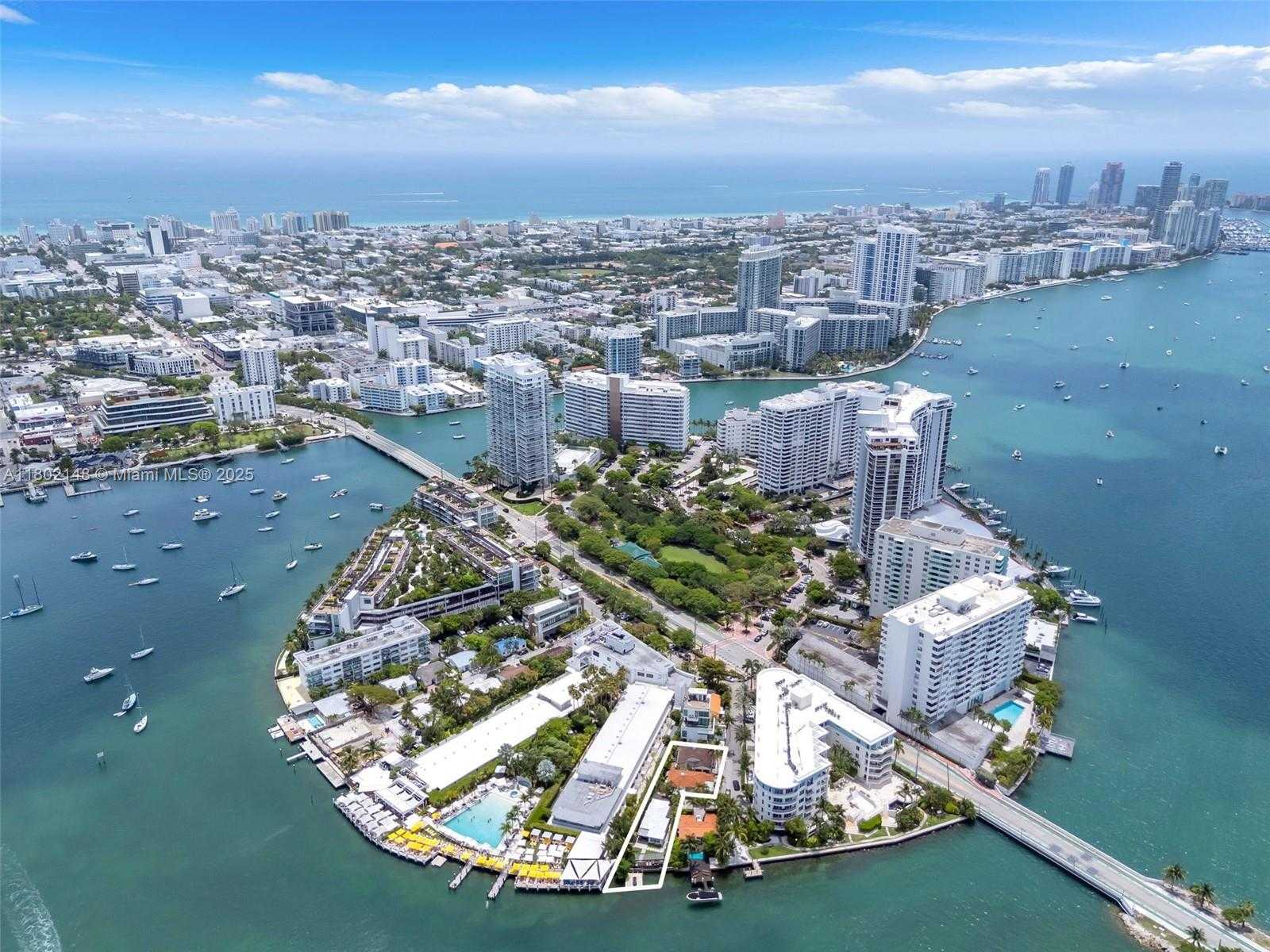 Small Image of 8 CENTURY LN, Miami Beach Number 6