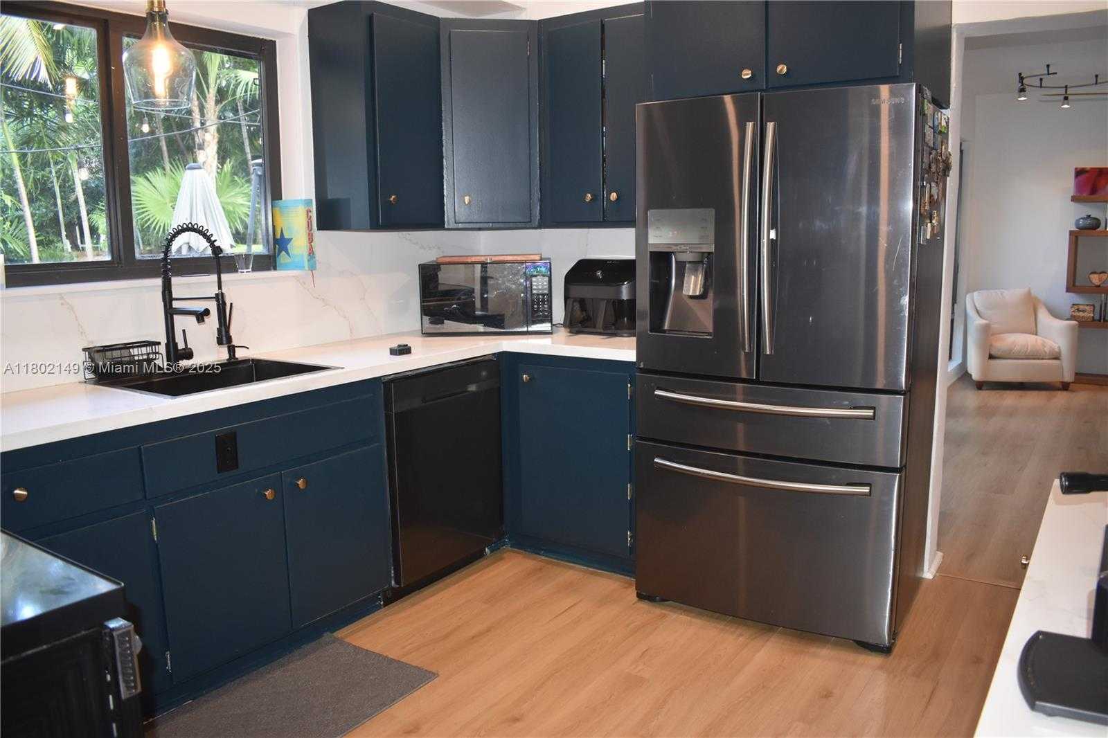 Small Image of 465 NORTH EAST 52ND ST, Miami Number 13
