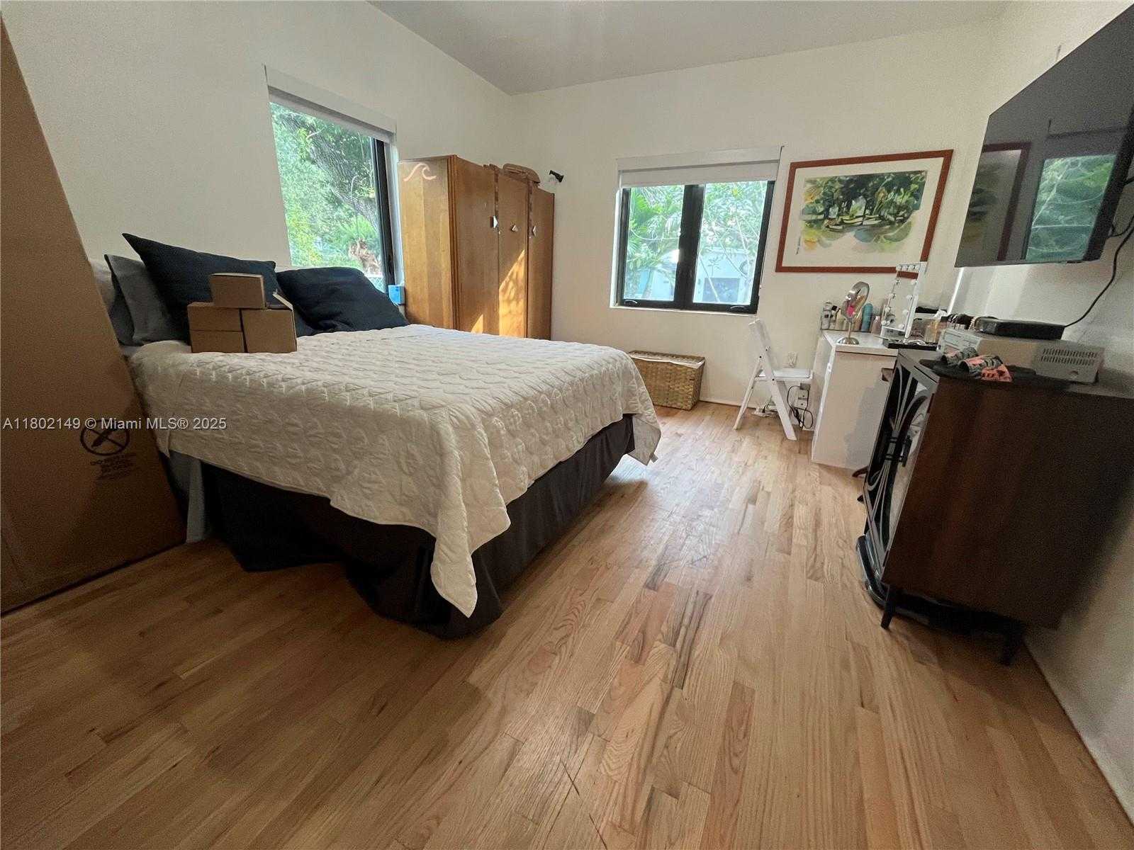 Small Image of 465 NORTH EAST 52ND ST, Miami Number 18