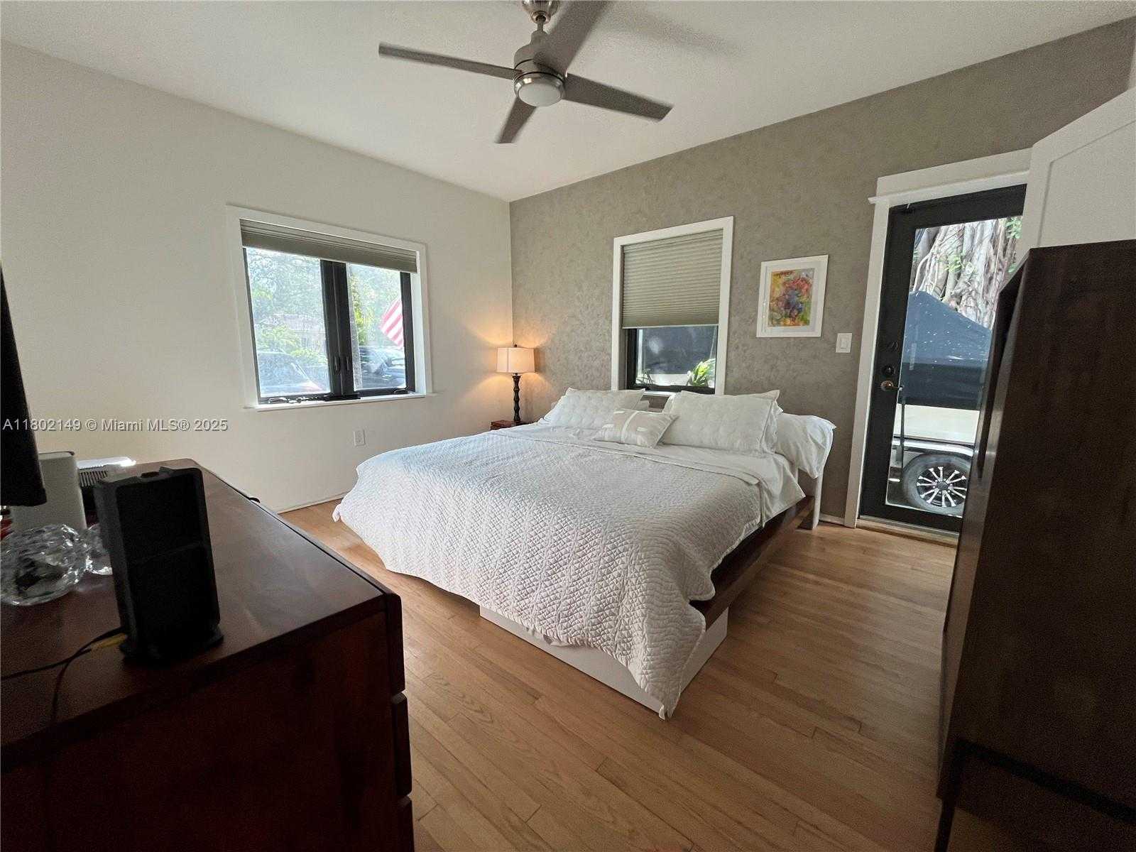 Small Image of 465 NORTH EAST 52ND ST, Miami Number 21