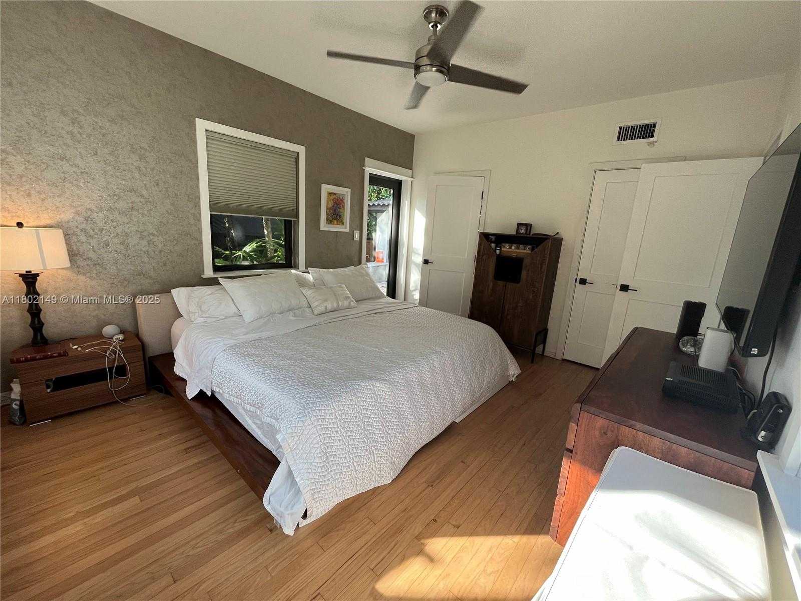 Small Image of 465 NORTH EAST 52ND ST, Miami Number 22