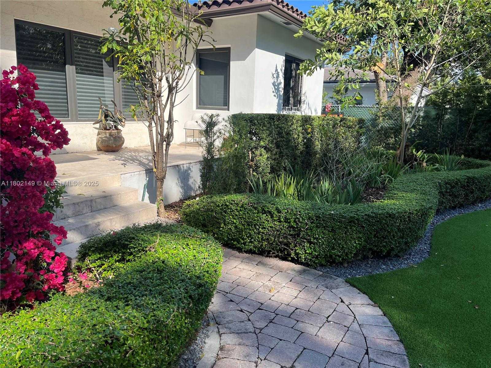 Small Image of 465 NORTH EAST 52ND ST, Miami Number 4