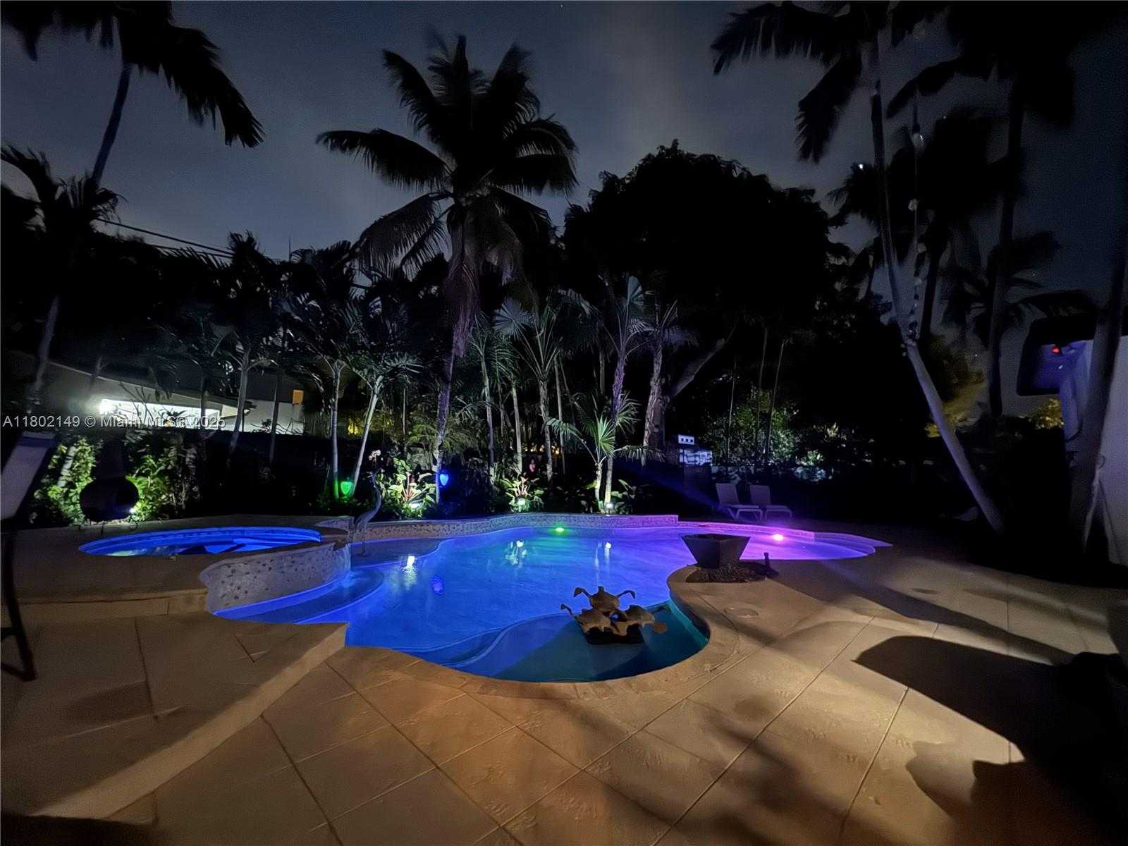 Small Image of 465 NORTH EAST 52ND ST, Miami Number 40