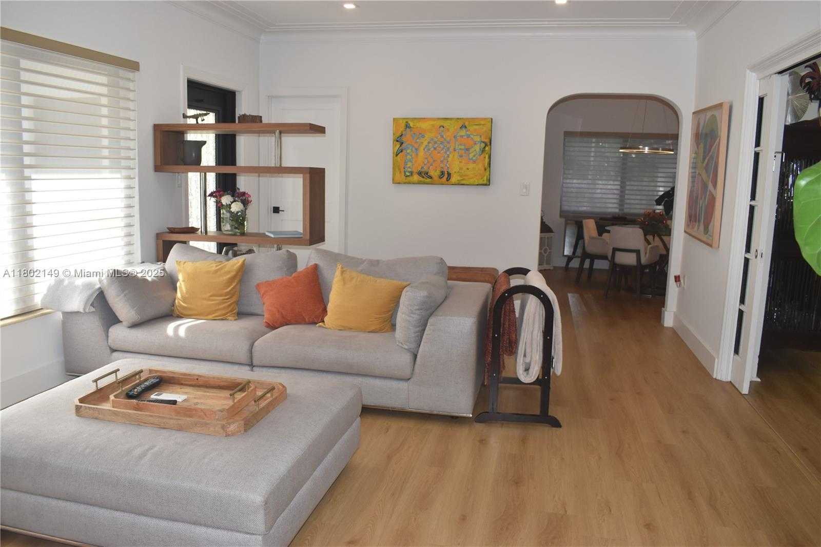 Small Image of 465 NORTH EAST 52ND ST, Miami Number 8