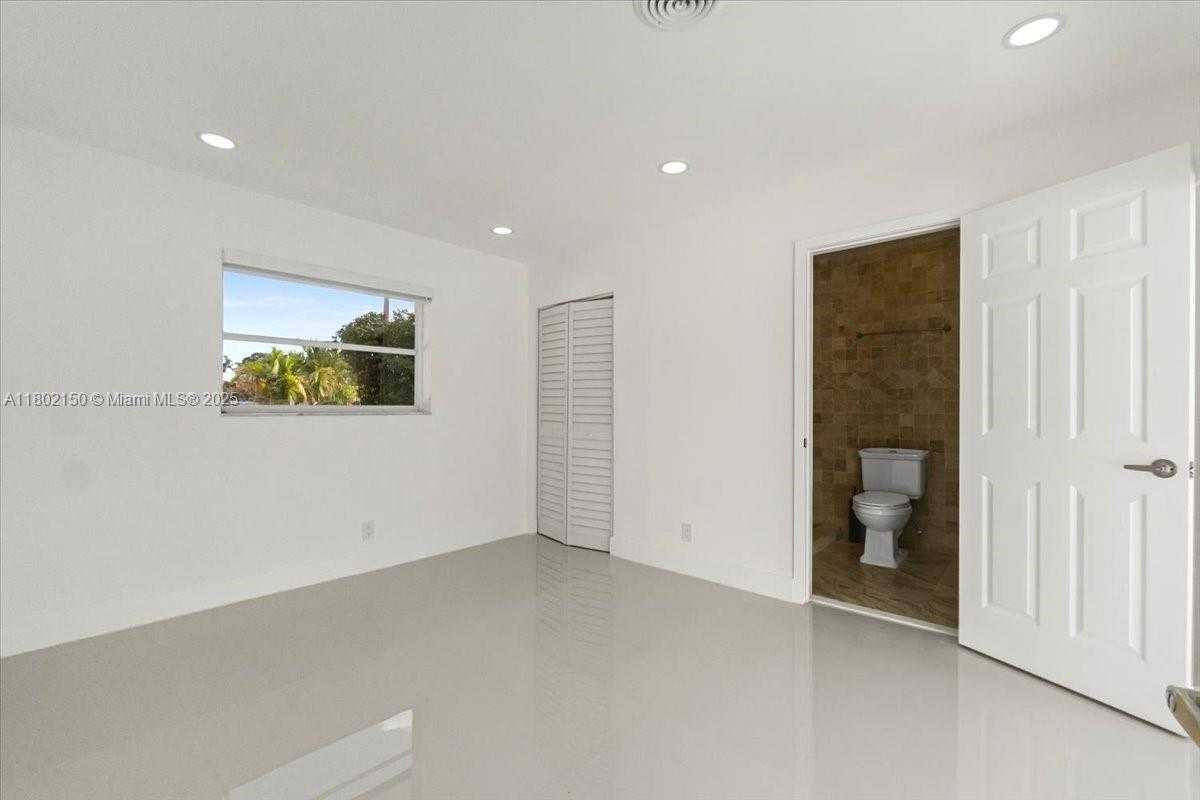 Small Image of 1910 NORTH WEST 36TH ST, Oakland Park Number 31