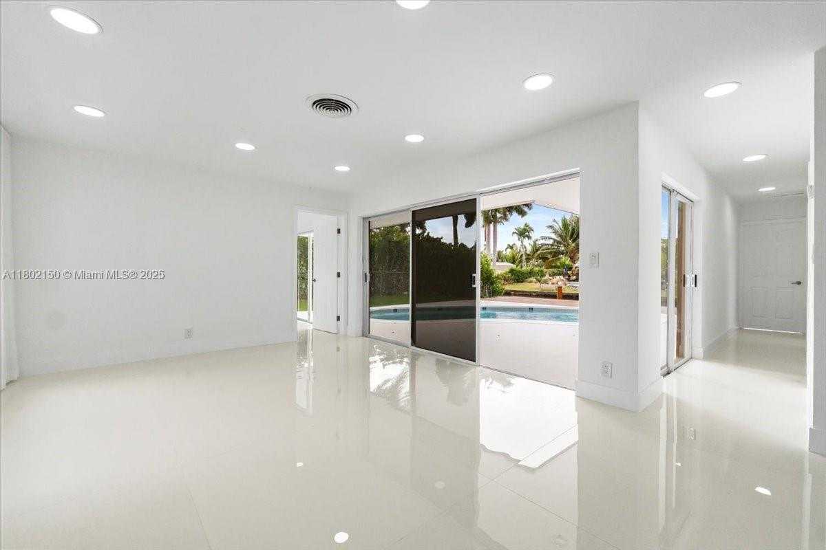 Small Image of 1910 NORTH WEST 36TH ST, Oakland Park Number 35