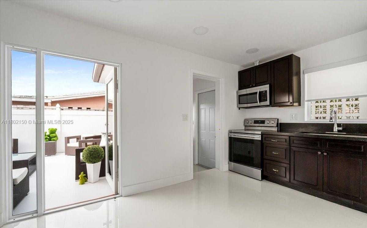 Small Image of 1910 NORTH WEST 36TH ST, Oakland Park Number 37
