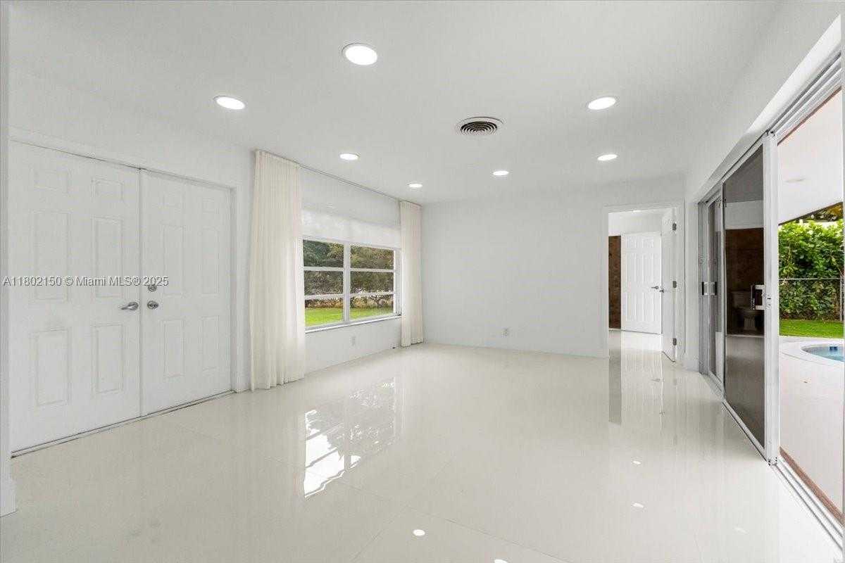 Small Image of 1910 NORTH WEST 36TH ST, Oakland Park Number 40