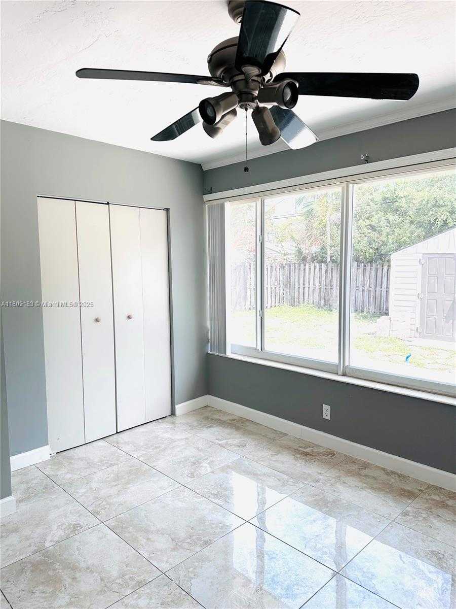 Small Image of 8761 NORTH WEST 12TH ST, Pembroke Pines Number 13