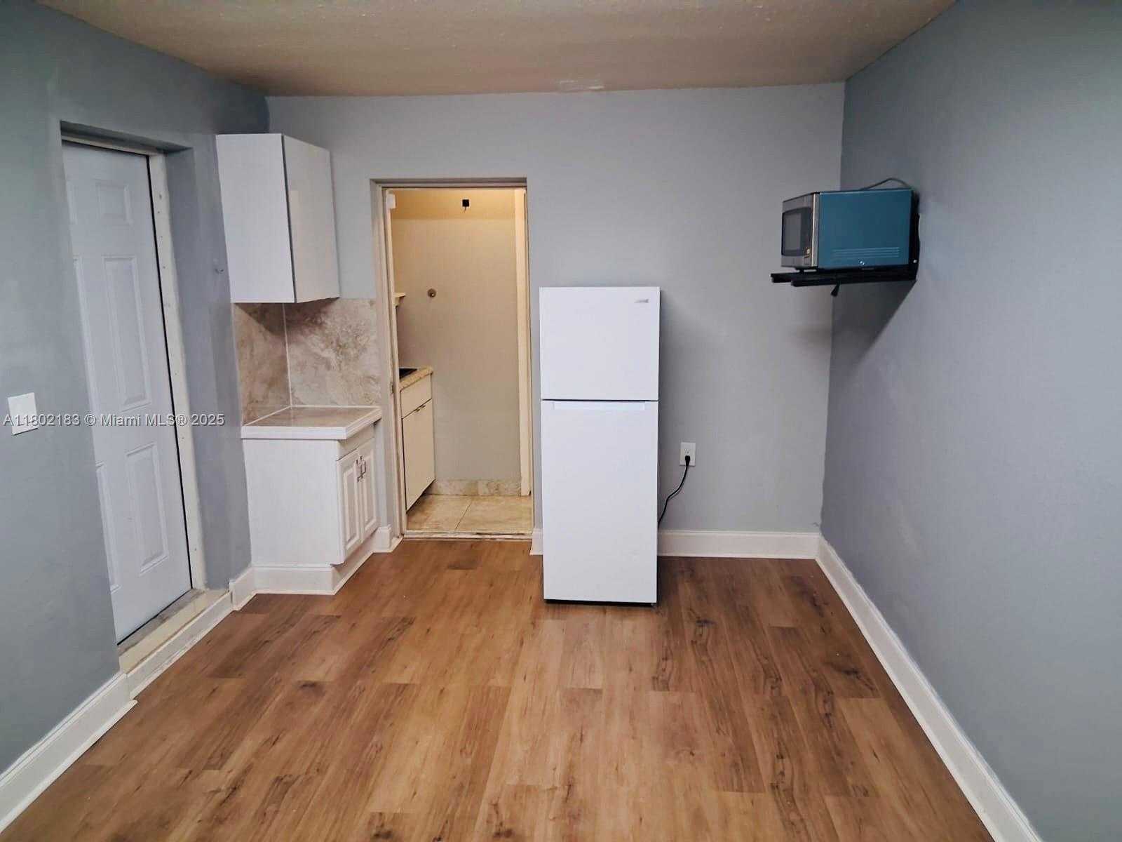 Small Image of 8761 NORTH WEST 12TH ST, Pembroke Pines Number 17