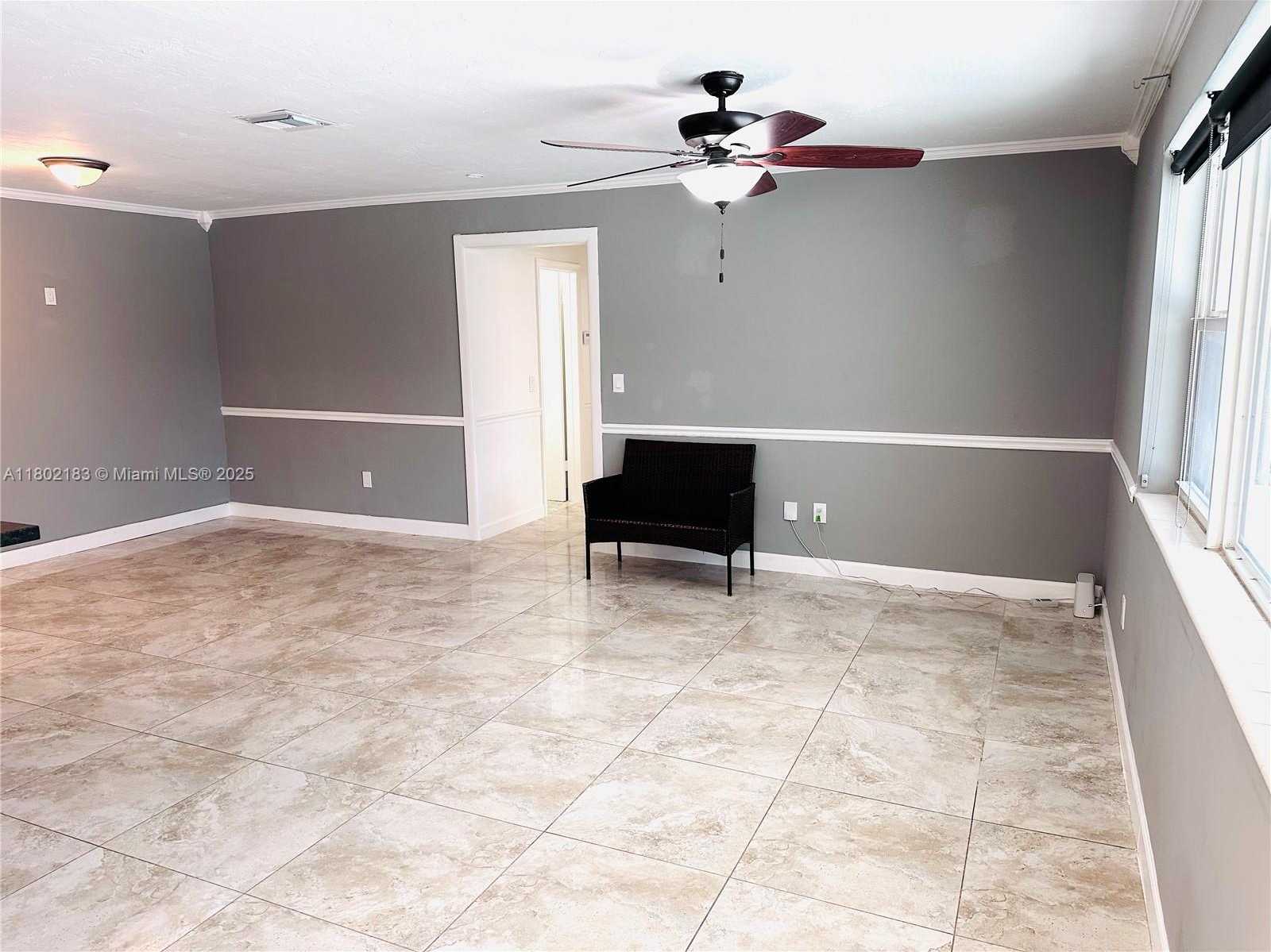 Small Image of 8761 NORTH WEST 12TH ST, Pembroke Pines Number 7