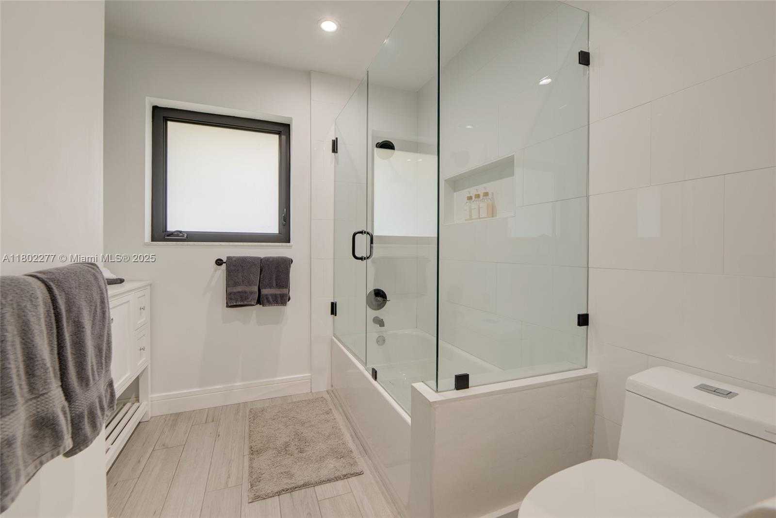 Small Image of 2117 NORTH EAST 62ND ST, Fort Lauderdale Number 30