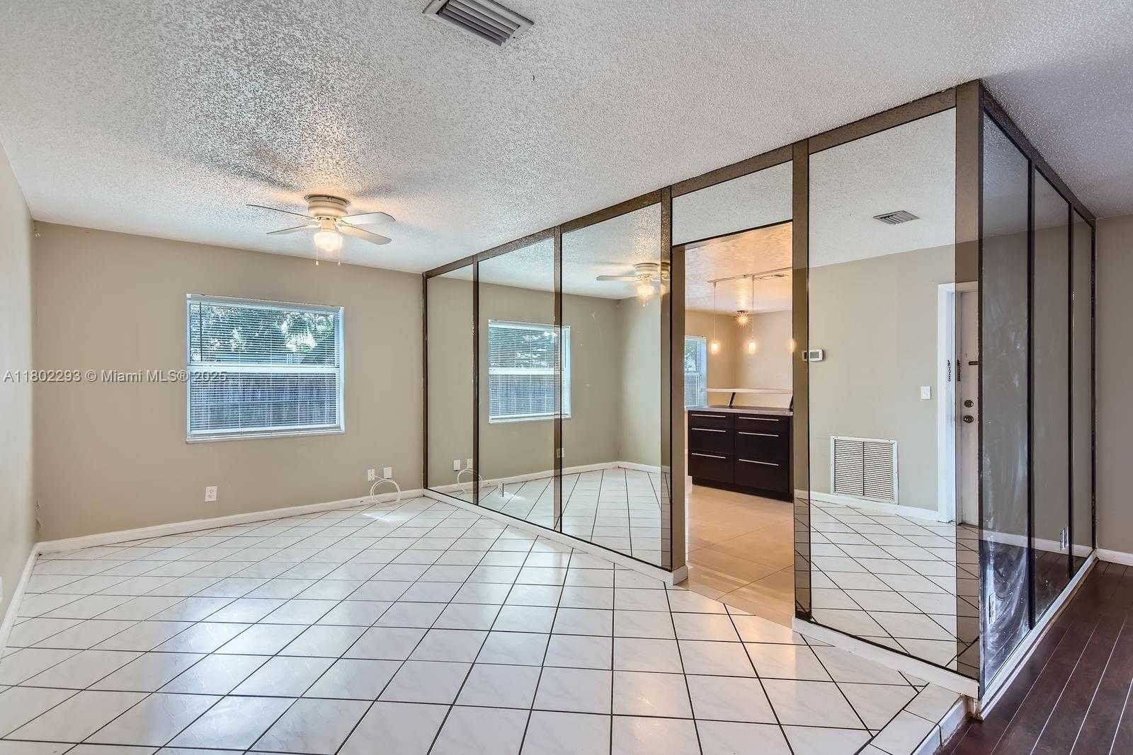 Small Image of 10950 NORTH WEST 38TH CT, Coral Springs Number 12