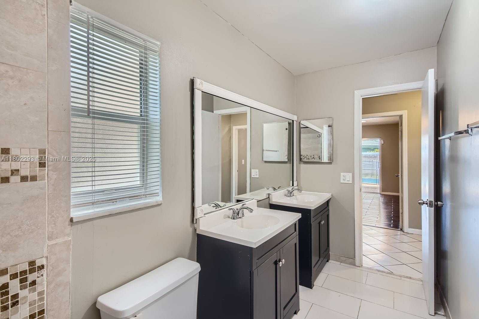 Small Image of 10950 NORTH WEST 38TH CT, Coral Springs Number 15