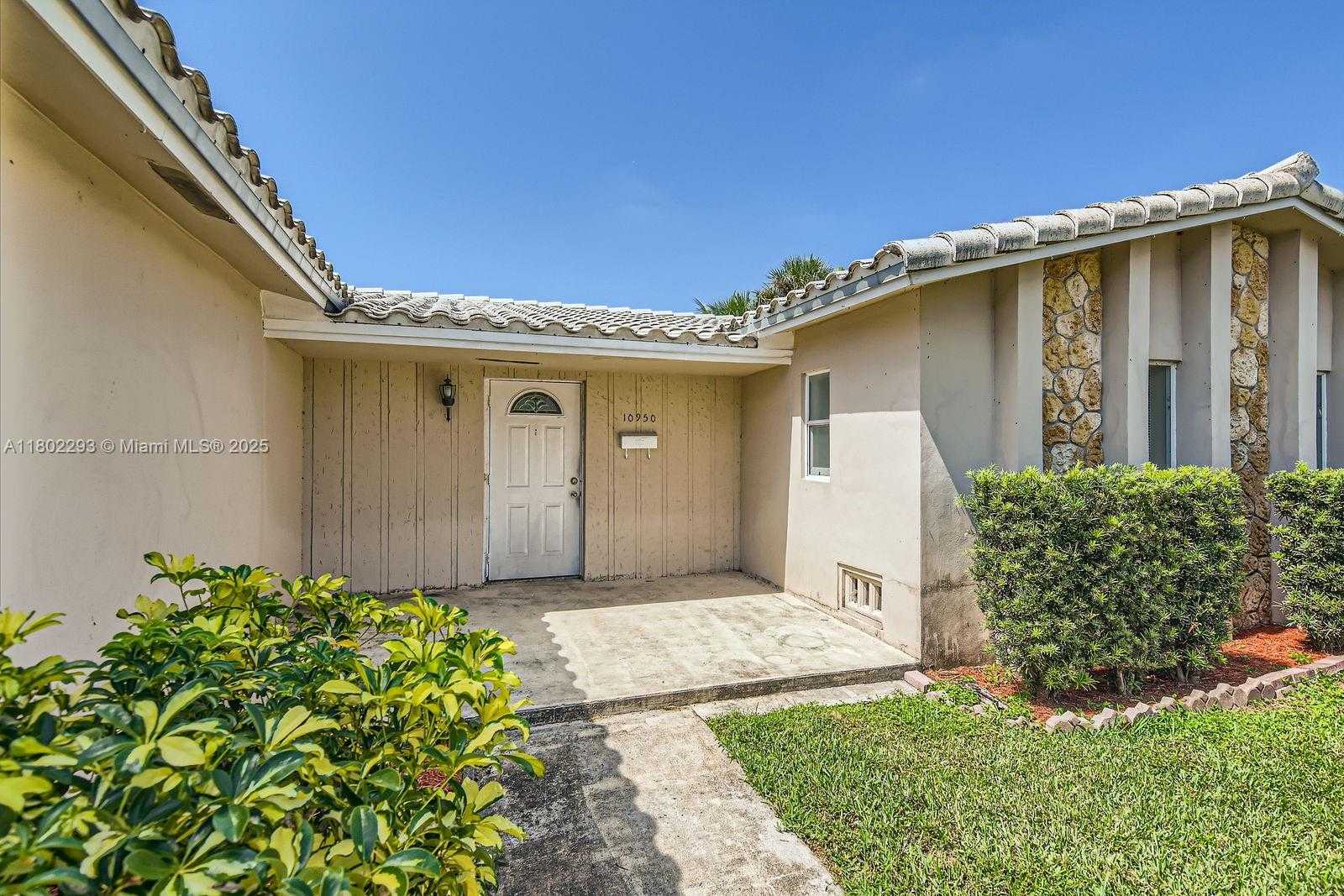 Small Image of 10950 NORTH WEST 38TH CT, Coral Springs Number 3