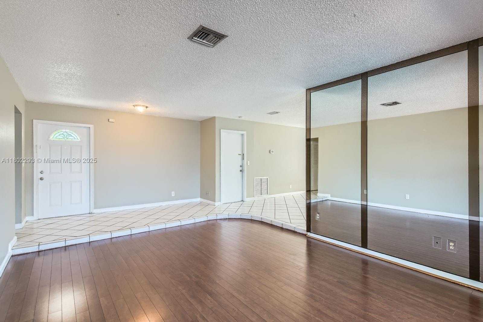 Small Image of 10950 NORTH WEST 38TH CT, Coral Springs Number 4