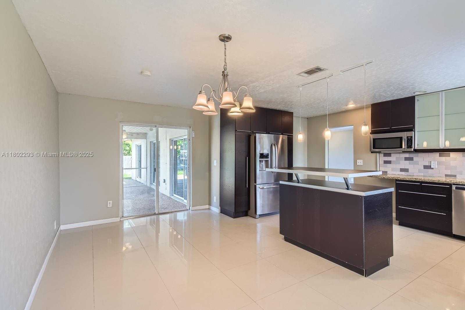Small Image of 10950 NORTH WEST 38TH CT, Coral Springs Number 8