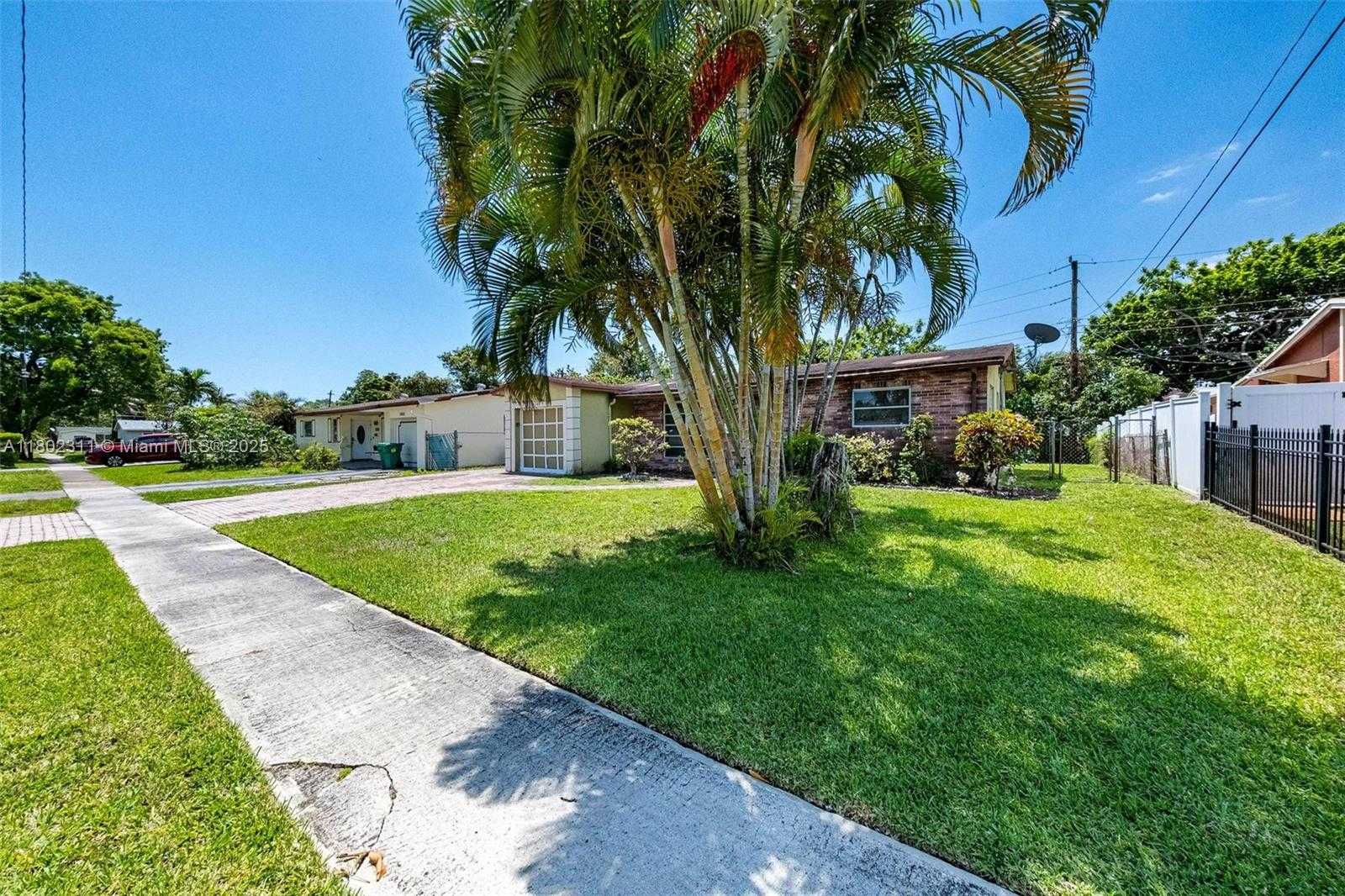 Small Image of 4240 NORTH WEST 22ND ST, Lauderhill Number 2