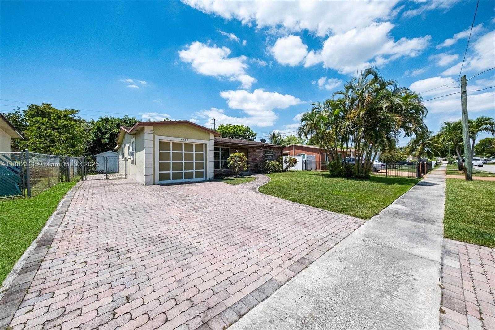 Small Image of 4240 NORTH WEST 22ND ST, Lauderhill Number 28