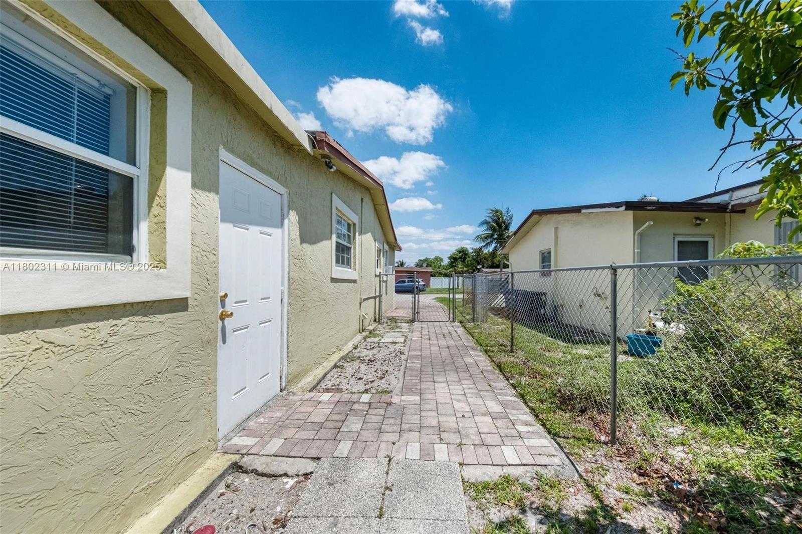 Small Image of 4240 NORTH WEST 22ND ST, Lauderhill Number 29