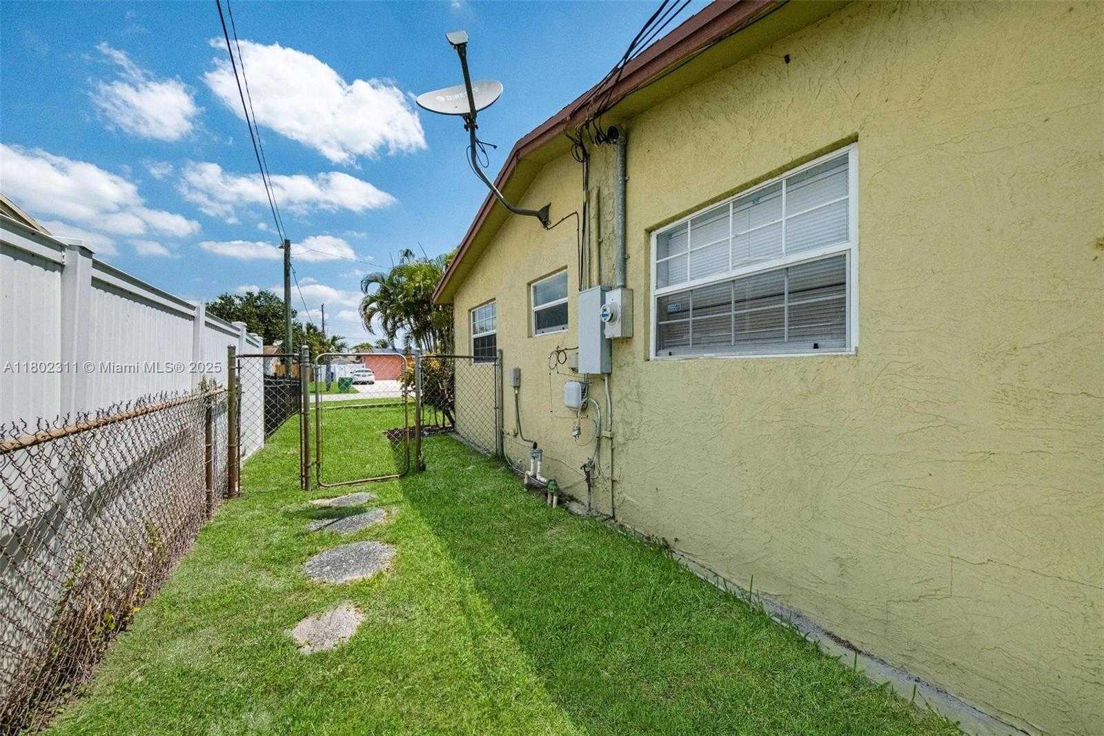 Small Image of 4240 NORTH WEST 22ND ST, Lauderhill Number 32
