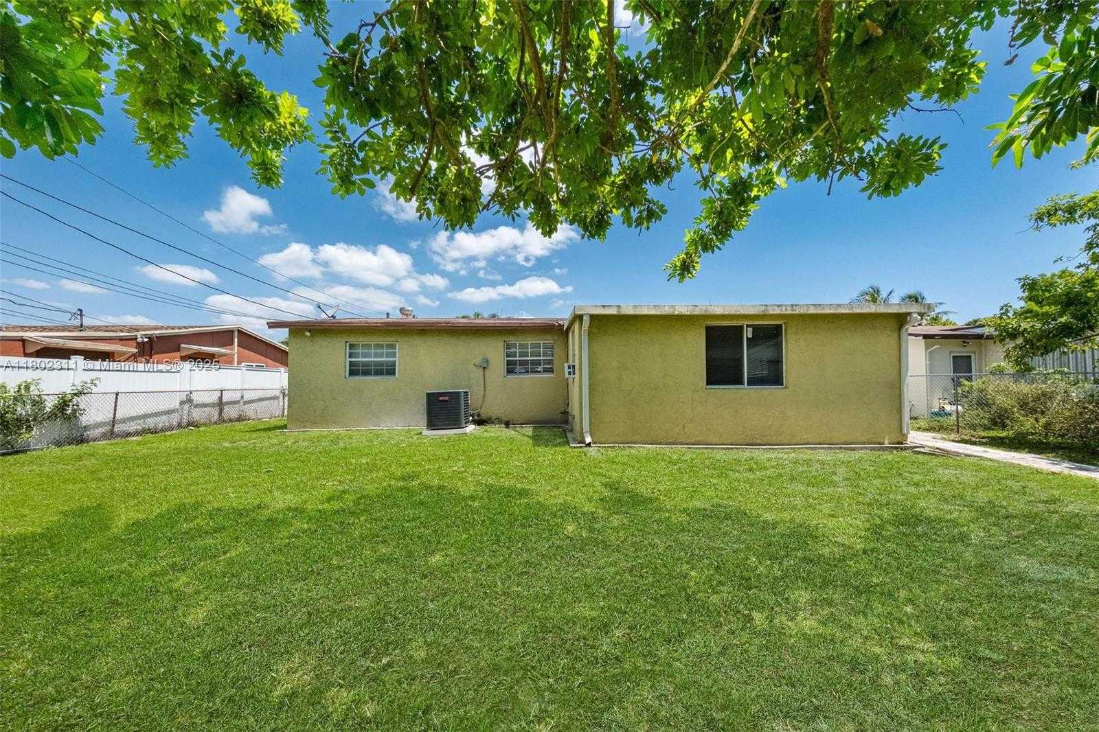 Small Image of 4240 NORTH WEST 22ND ST, Lauderhill Number 37