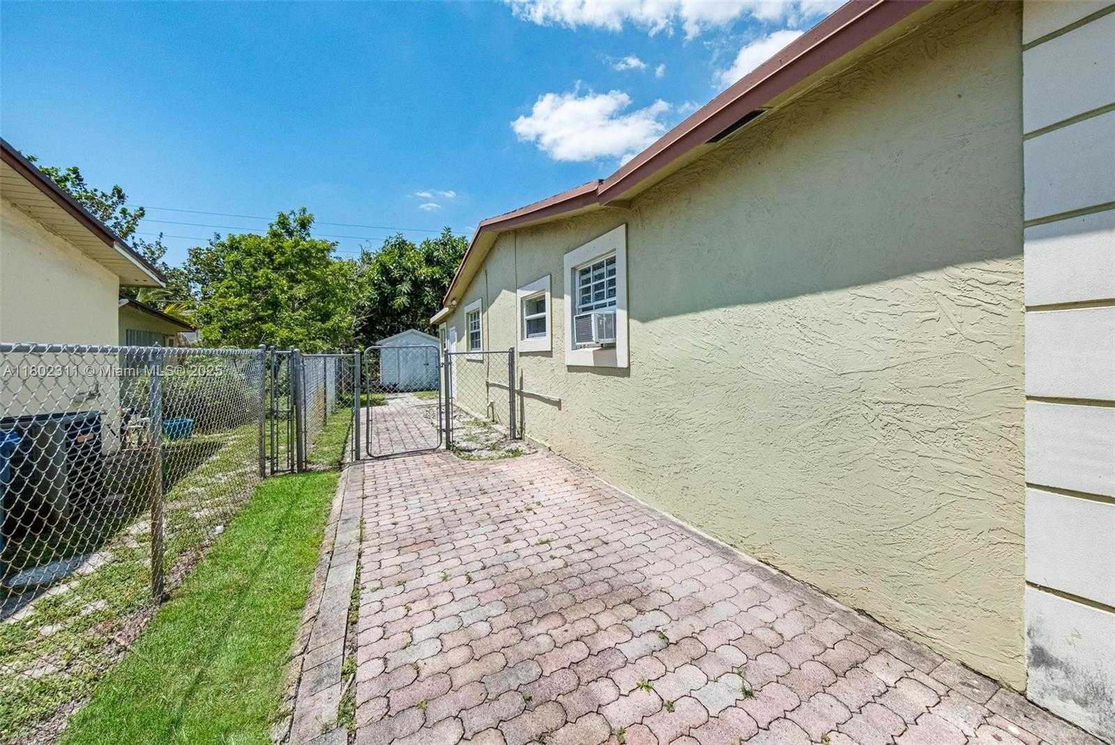 Small Image of 4240 NORTH WEST 22ND ST, Lauderhill Number 6