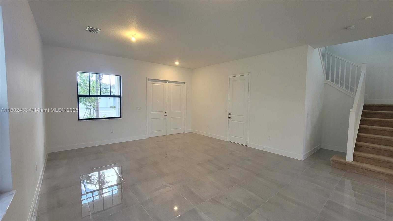 Small Image of 4578 SOUTH WEST 174TH AVE, Miramar Number 3