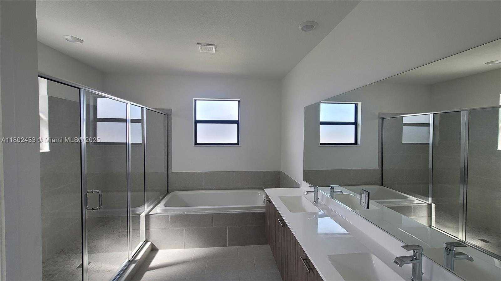 Small Image of 4578 SOUTH WEST 174TH AVE, Miramar Number 31