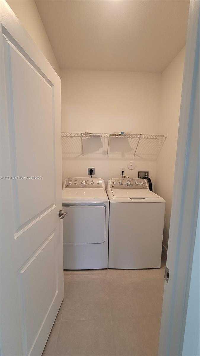 Small Image of 4578 SOUTH WEST 174TH AVE, Miramar Number 35