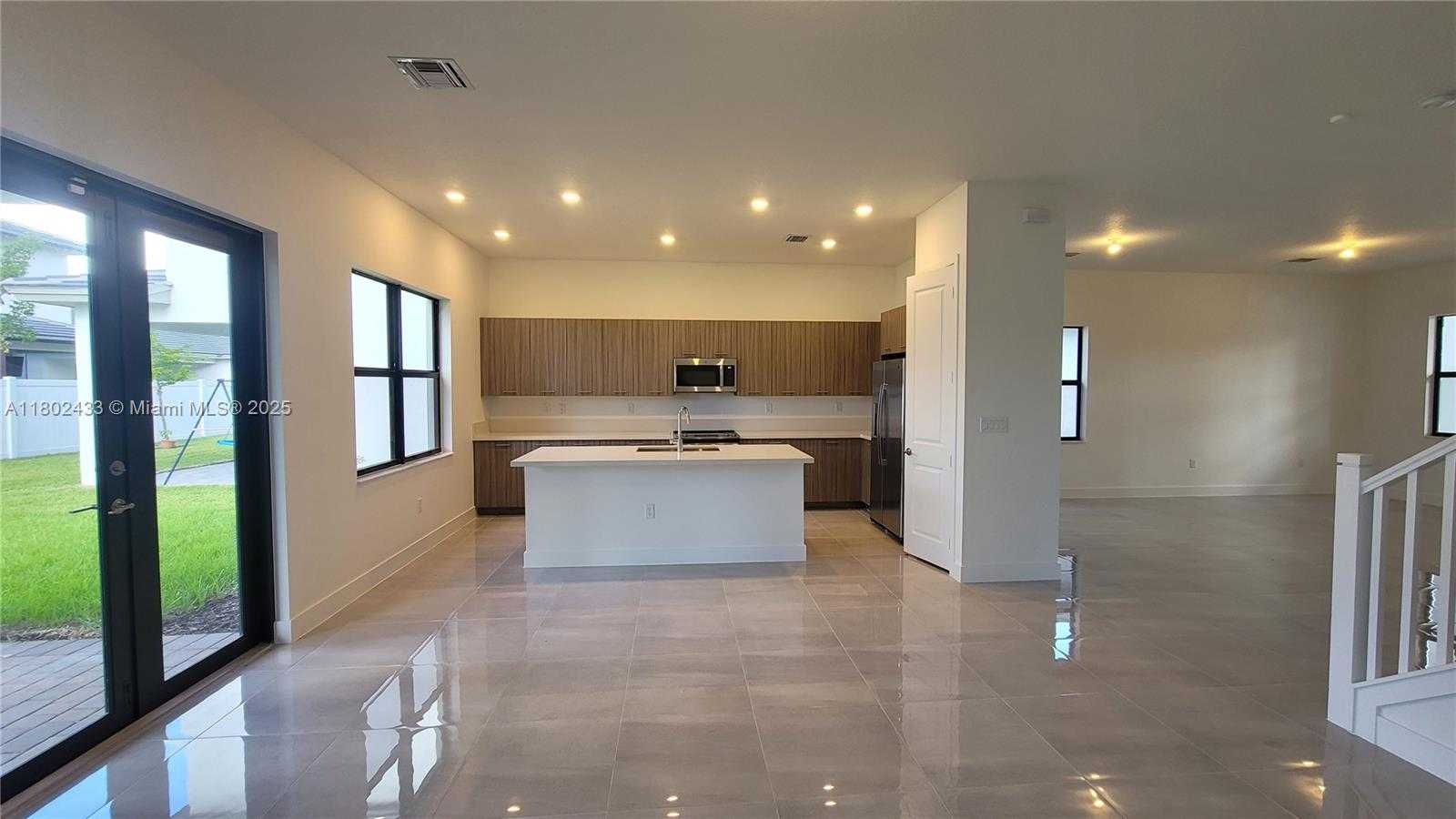 Small Image of 4578 SOUTH WEST 174TH AVE, Miramar Number 6