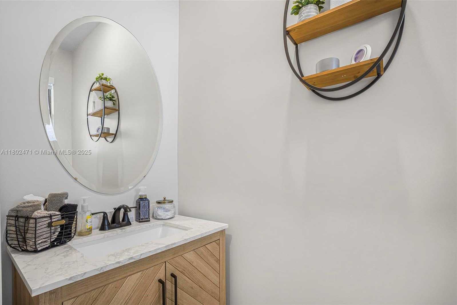 Small Image of 25280 SOUTH WEST 108TH CT, Homestead Number 11