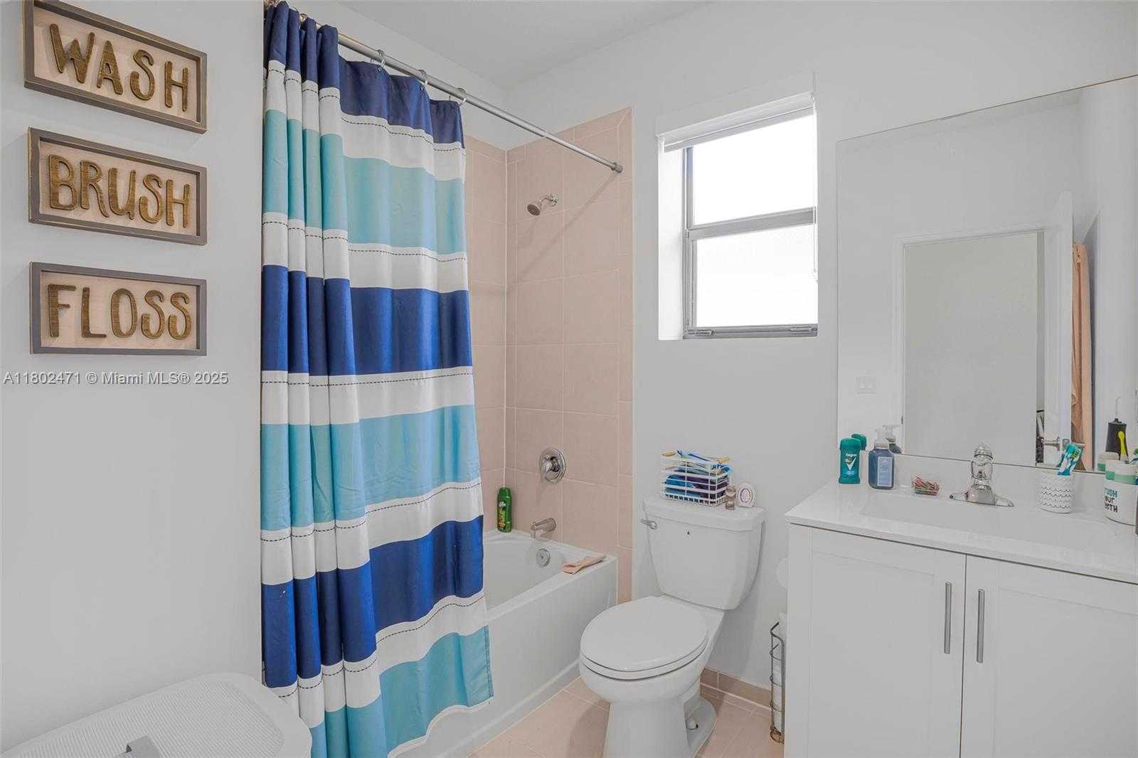Small Image of 25280 SOUTH WEST 108TH CT, Homestead Number 20