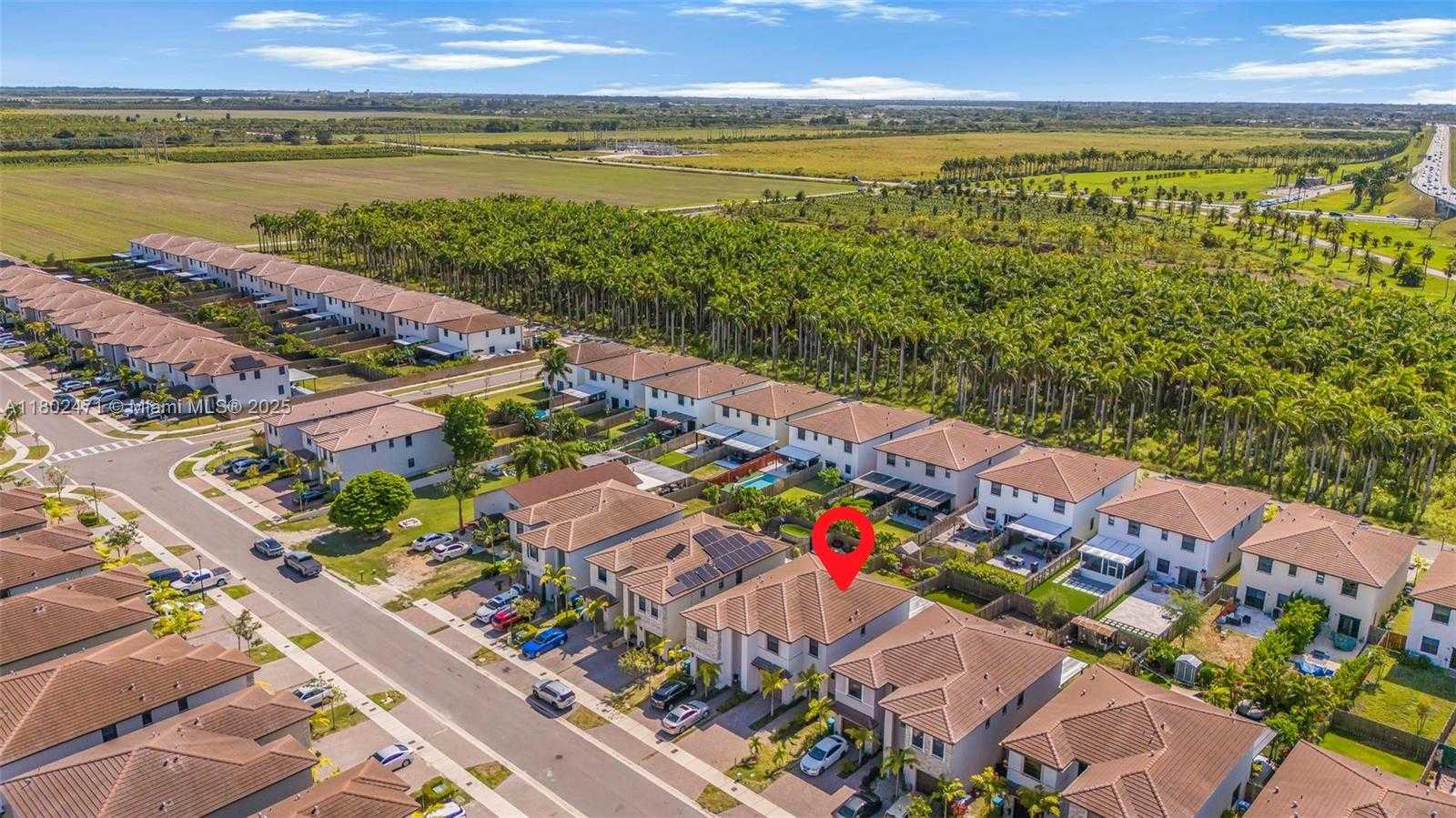 Small Image of 25280 SOUTH WEST 108TH CT, Homestead Number 34