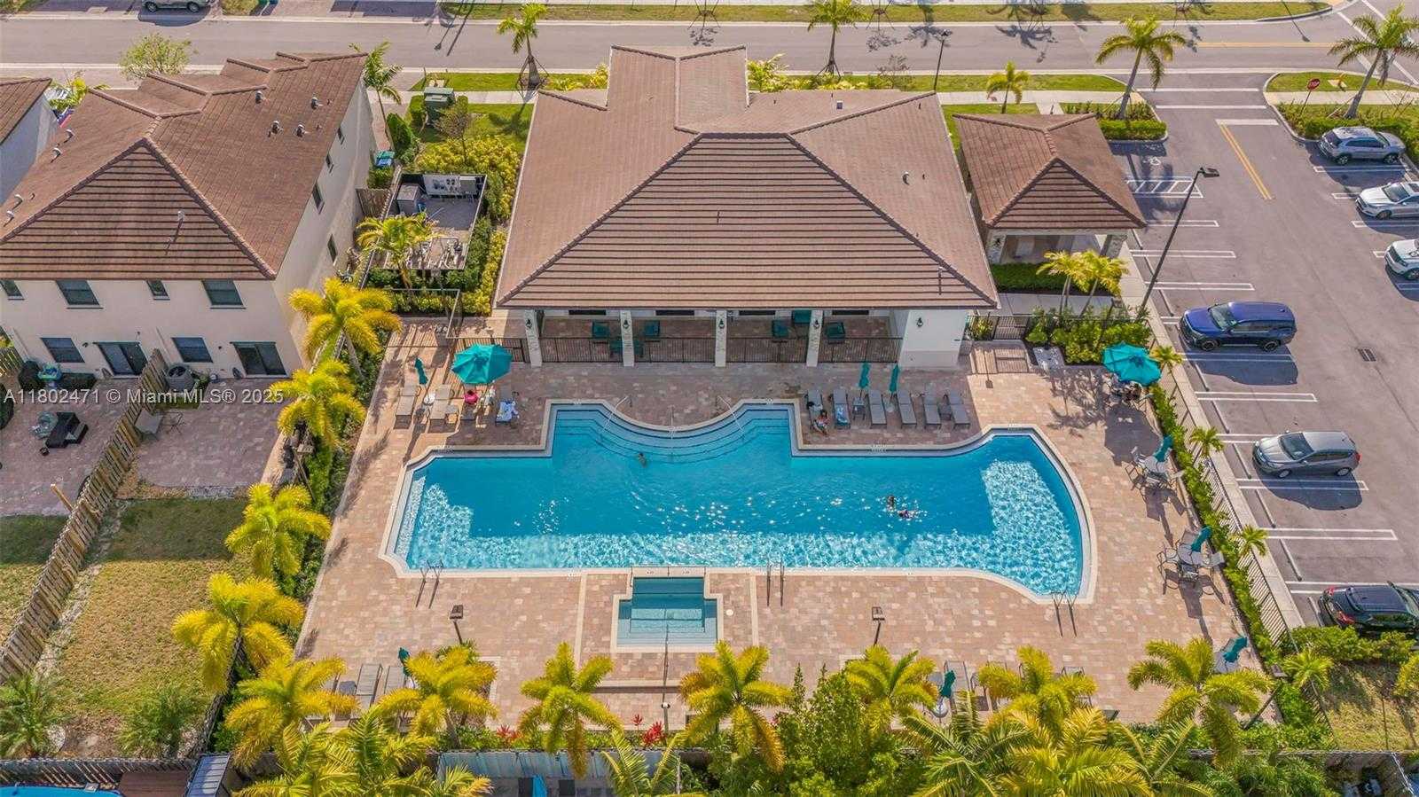 Small Image of 25280 SOUTH WEST 108TH CT, Homestead Number 36