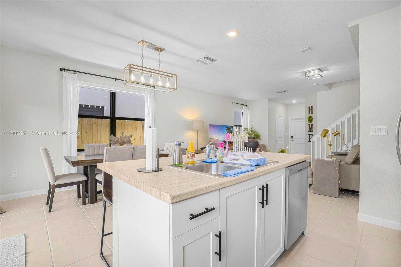 Small Image of 25280 SOUTH WEST 108TH CT, Homestead Number 9