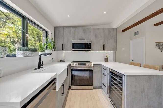 Small Image of 4228 NORTH WEST 3RD AVE, Miami Number 19