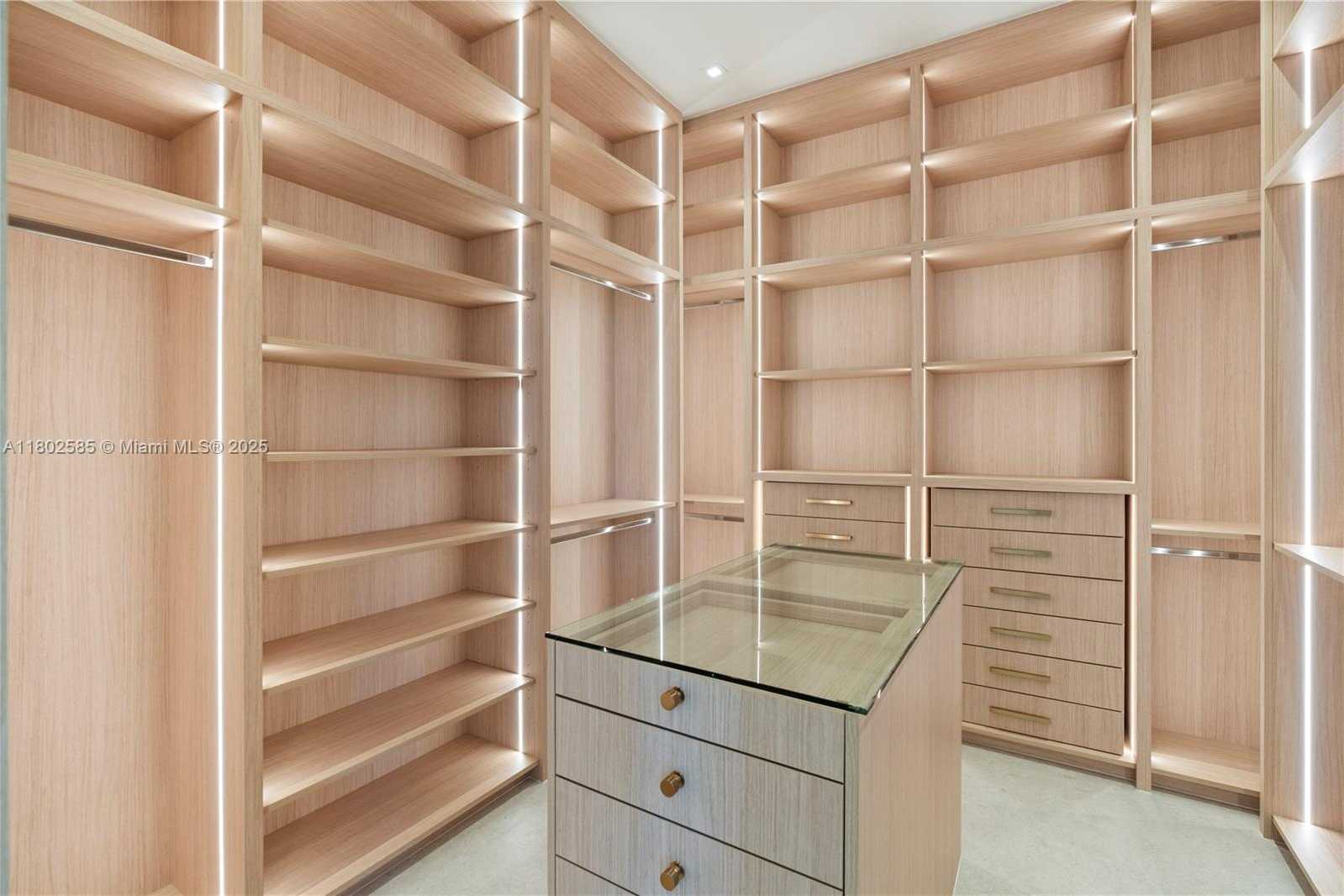 Small Image of 7700 SOUTH WEST 50TH CT, Miami Number 21