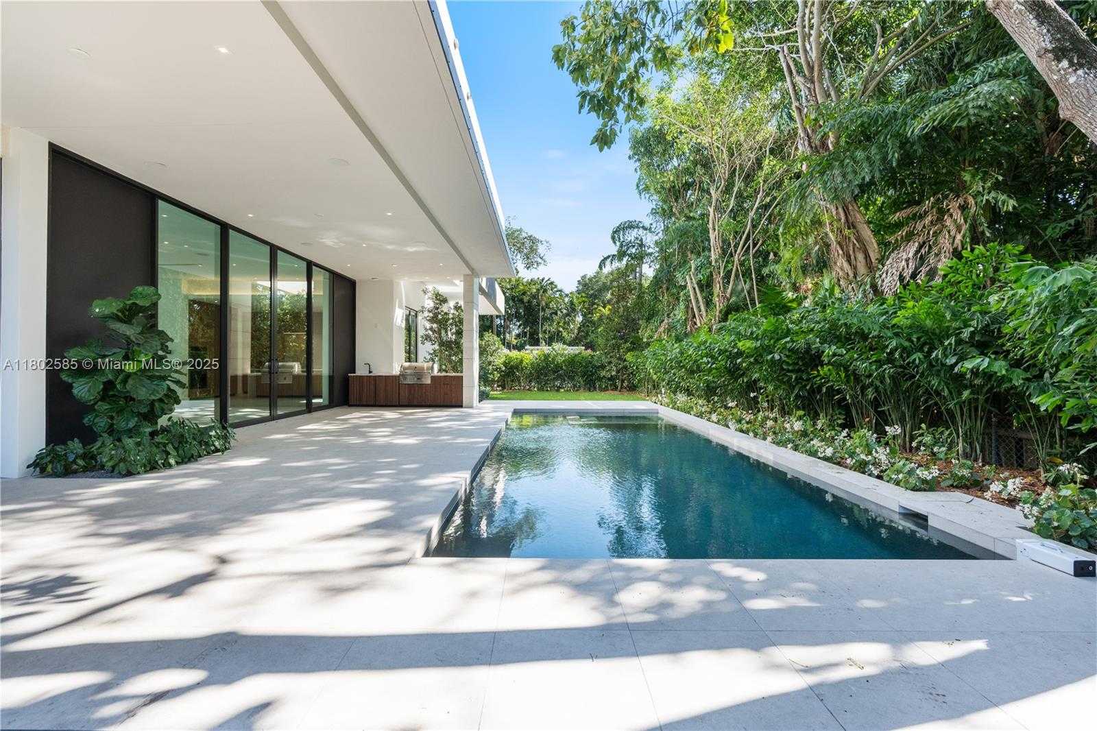Small Image of 7700 SOUTH WEST 50TH CT, Miami Number 23