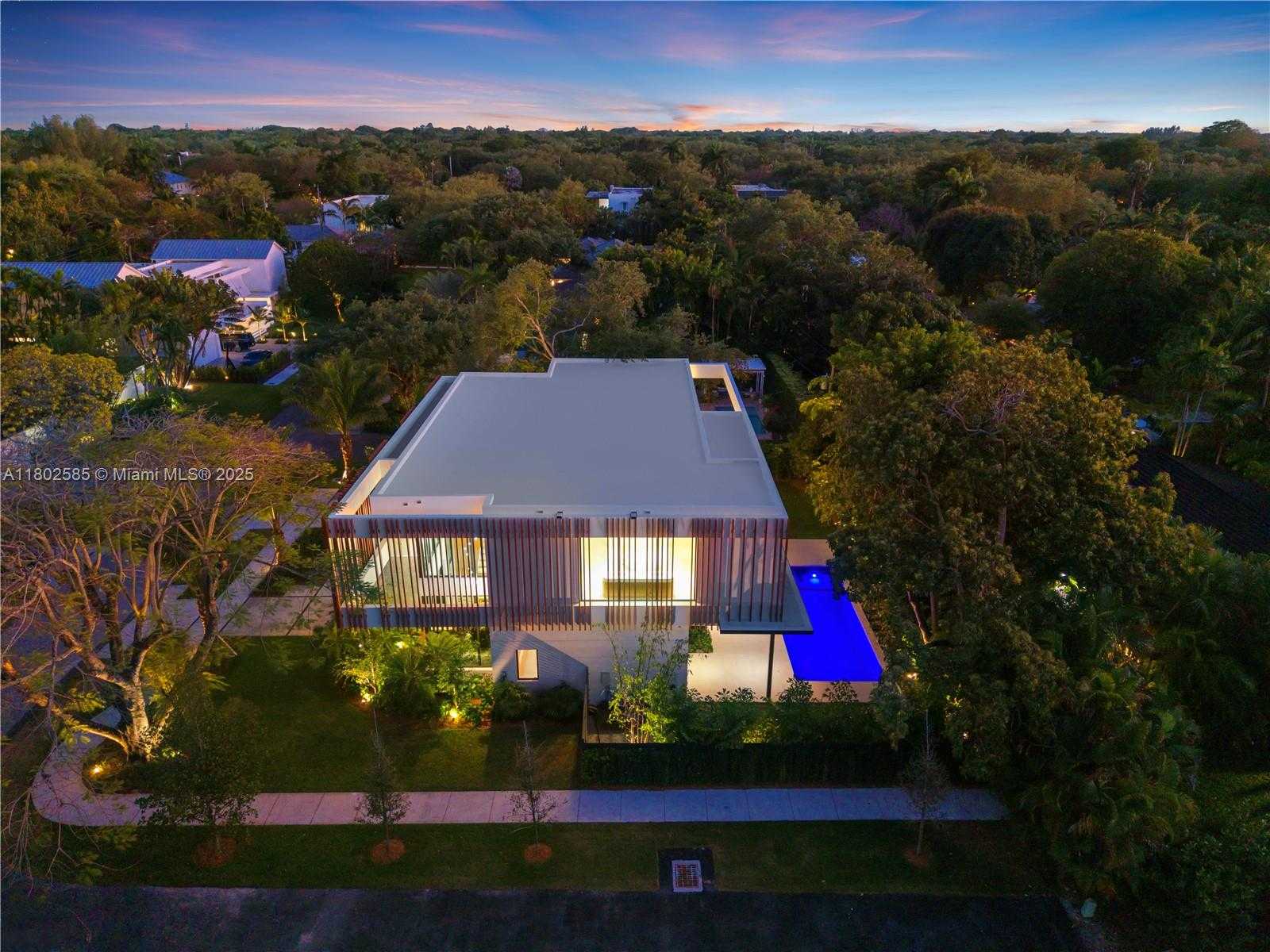 Small Image of 7700 SOUTH WEST 50TH CT, Miami Number 28