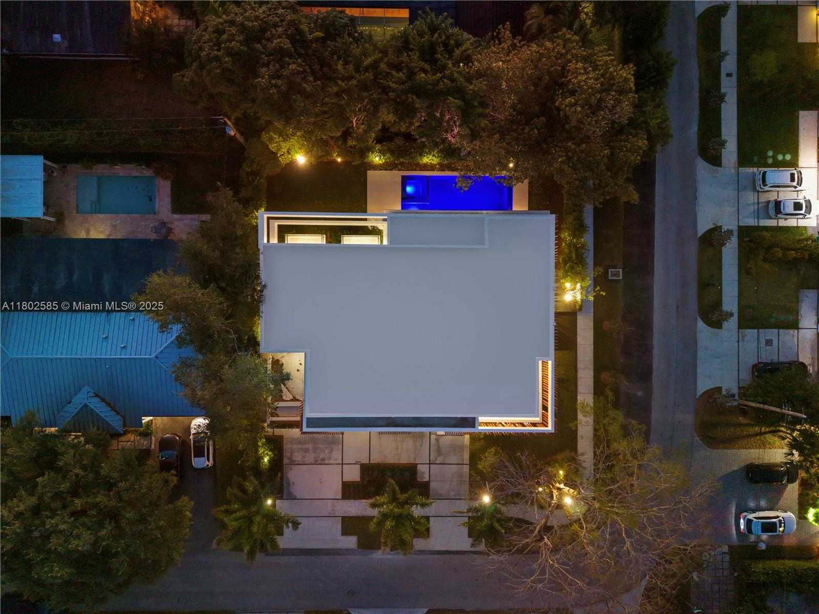 Small Image of 7700 SOUTH WEST 50TH CT, Miami Number 29
