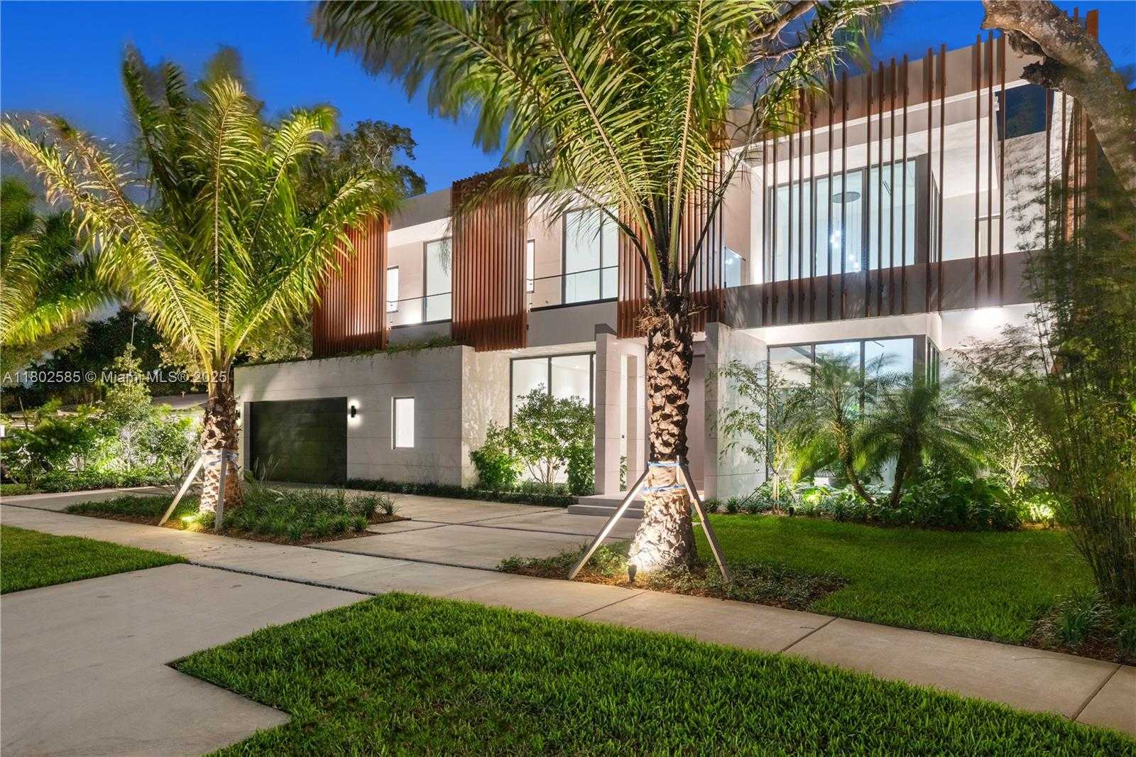Small Image of 7700 SOUTH WEST 50TH CT, Miami Number 3