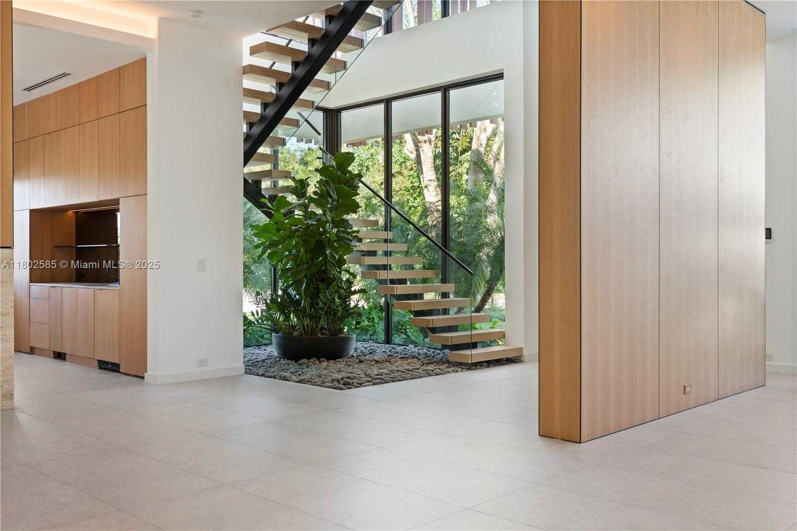 Small Image of 7700 SOUTH WEST 50TH CT, Miami Number 7