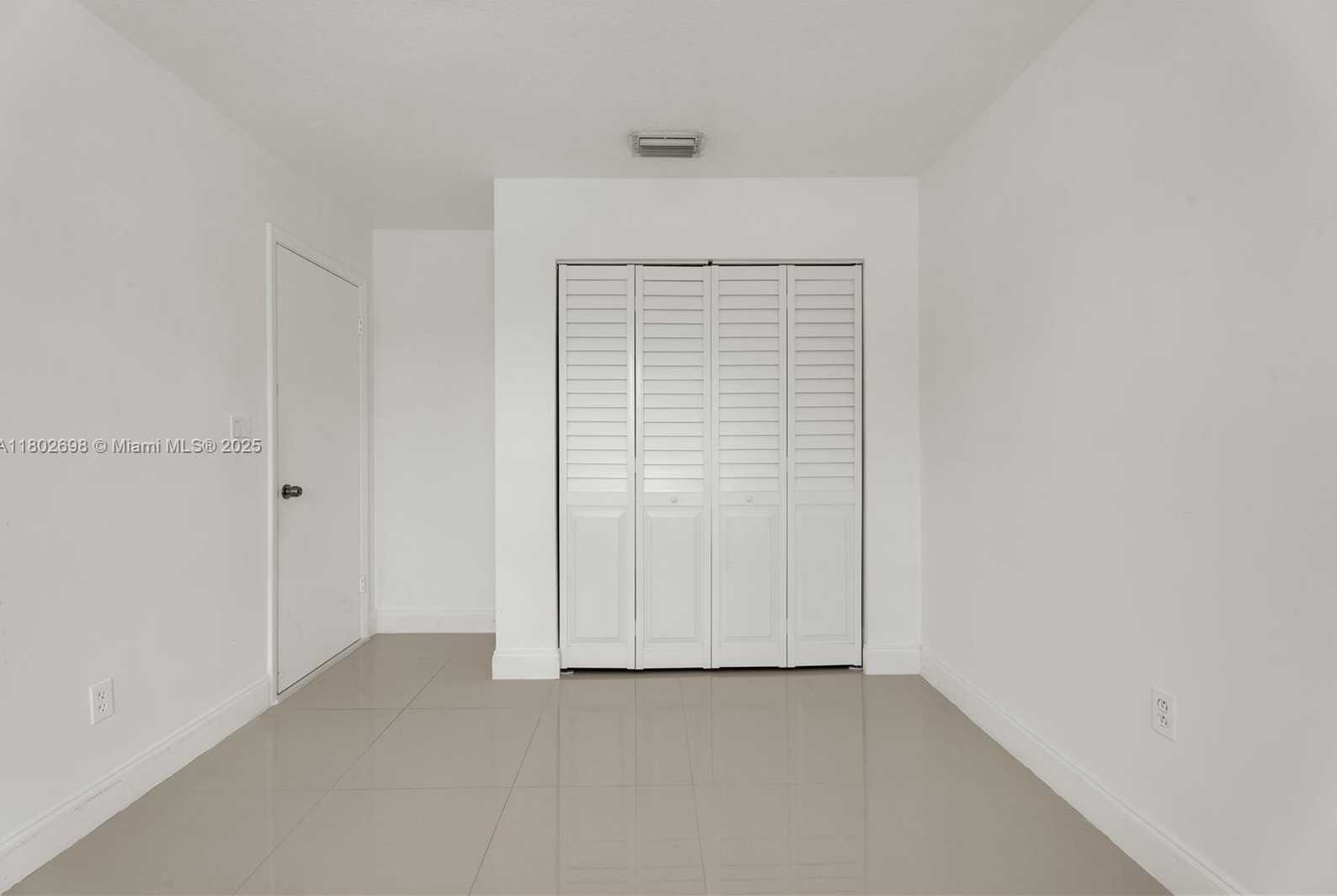 Small Image of 9826 SOUTH WEST 222ND TER, Cutler Bay Number 6