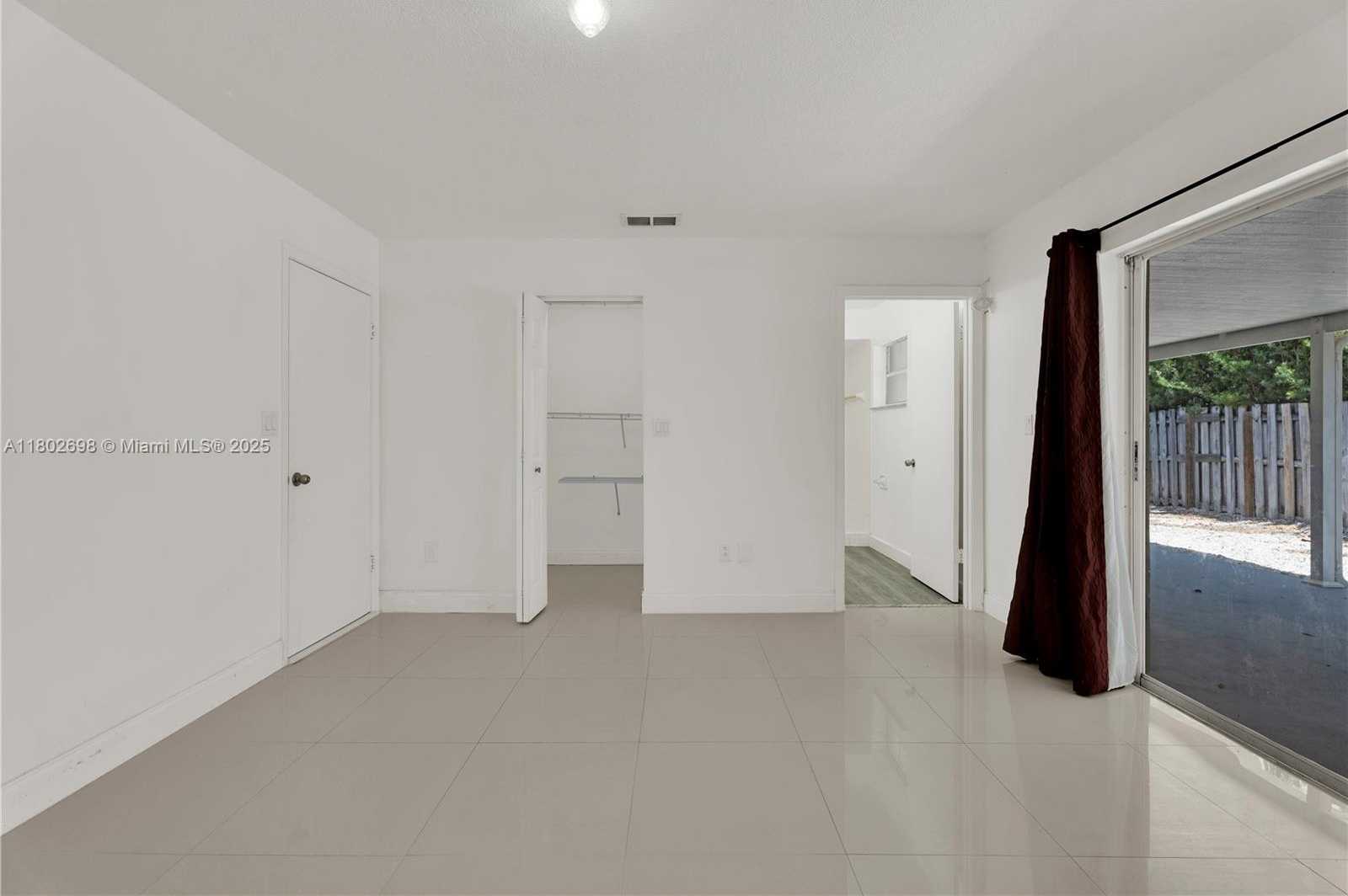 Small Image of 9826 SOUTH WEST 222ND TER, Cutler Bay Number 8