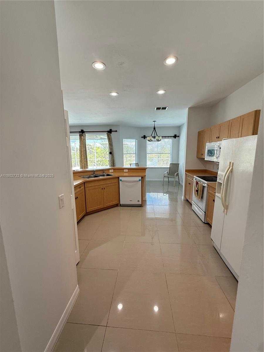 Small Image of 1309 NORTH EAST 16 TERR, Cape Coral Number 11