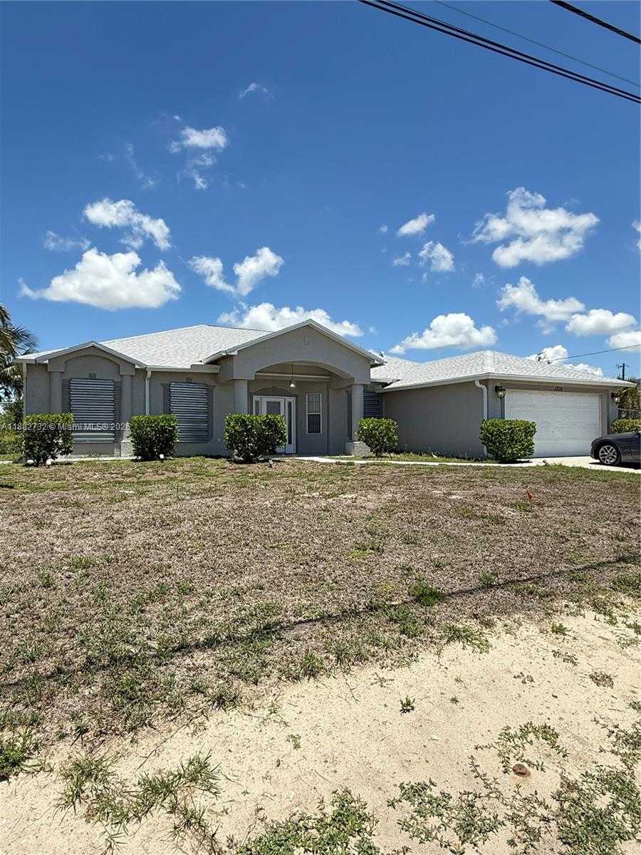 Small Image of 1309 NORTH EAST 16 TERR, Cape Coral Number 2