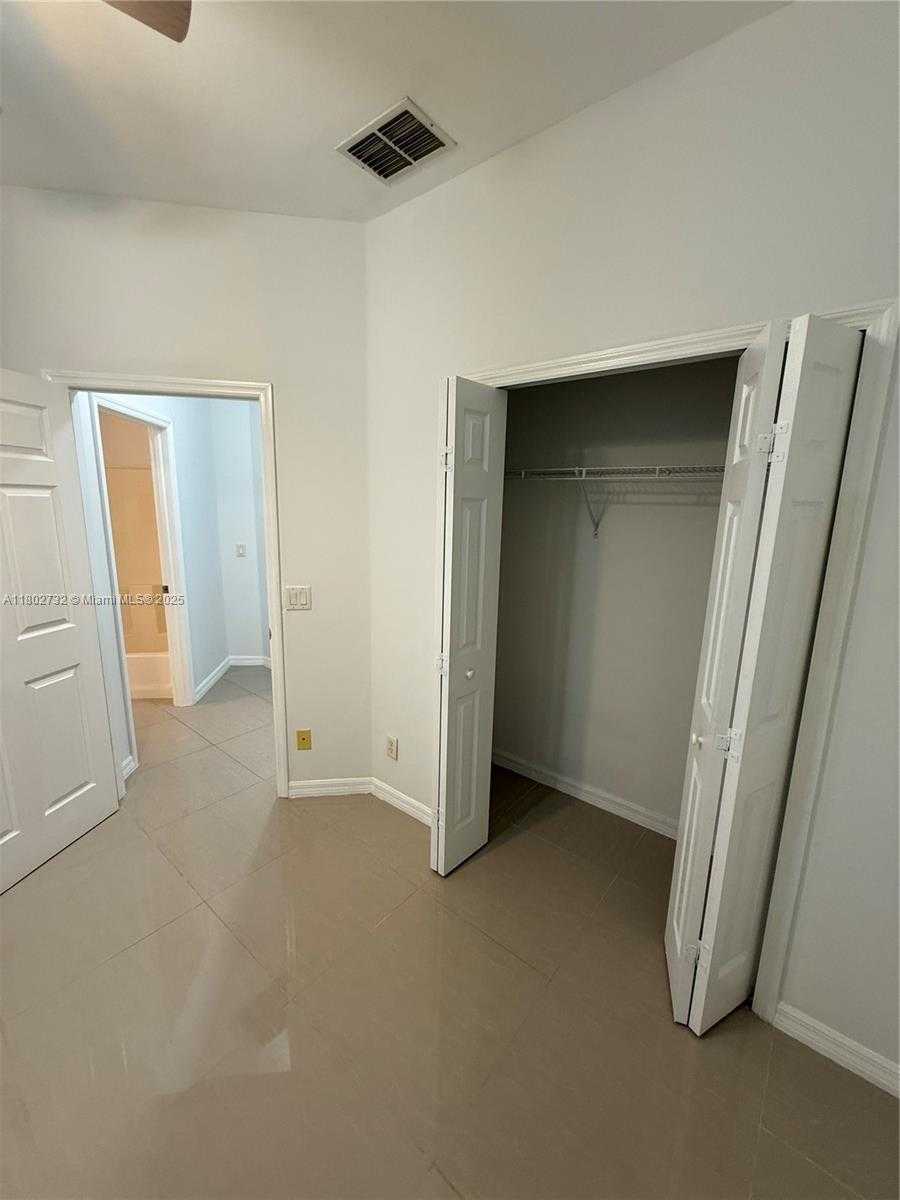 Small Image of 1309 NORTH EAST 16 TERR, Cape Coral Number 32