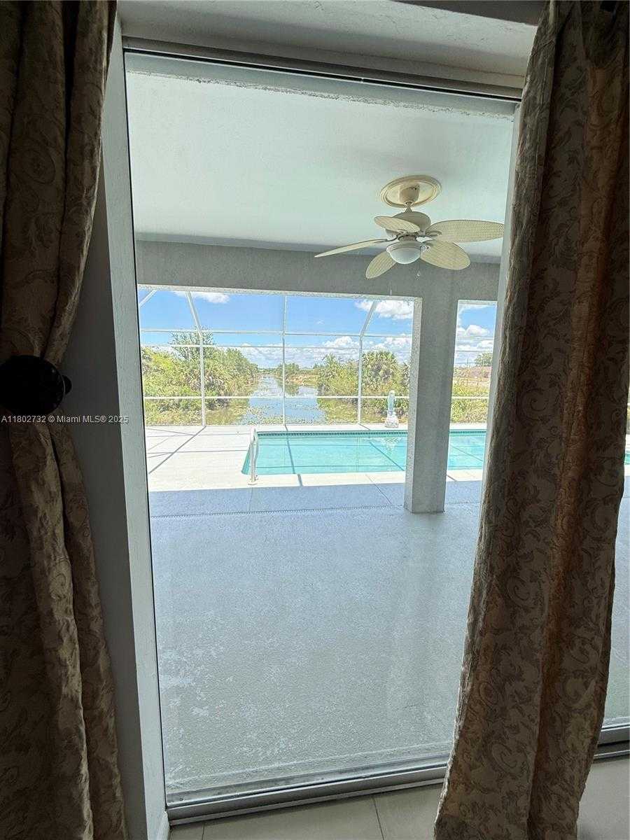 Small Image of 1309 NORTH EAST 16 TERR, Cape Coral Number 37